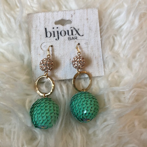 Bijoux Bar Earrings - Picture 2 of 3
